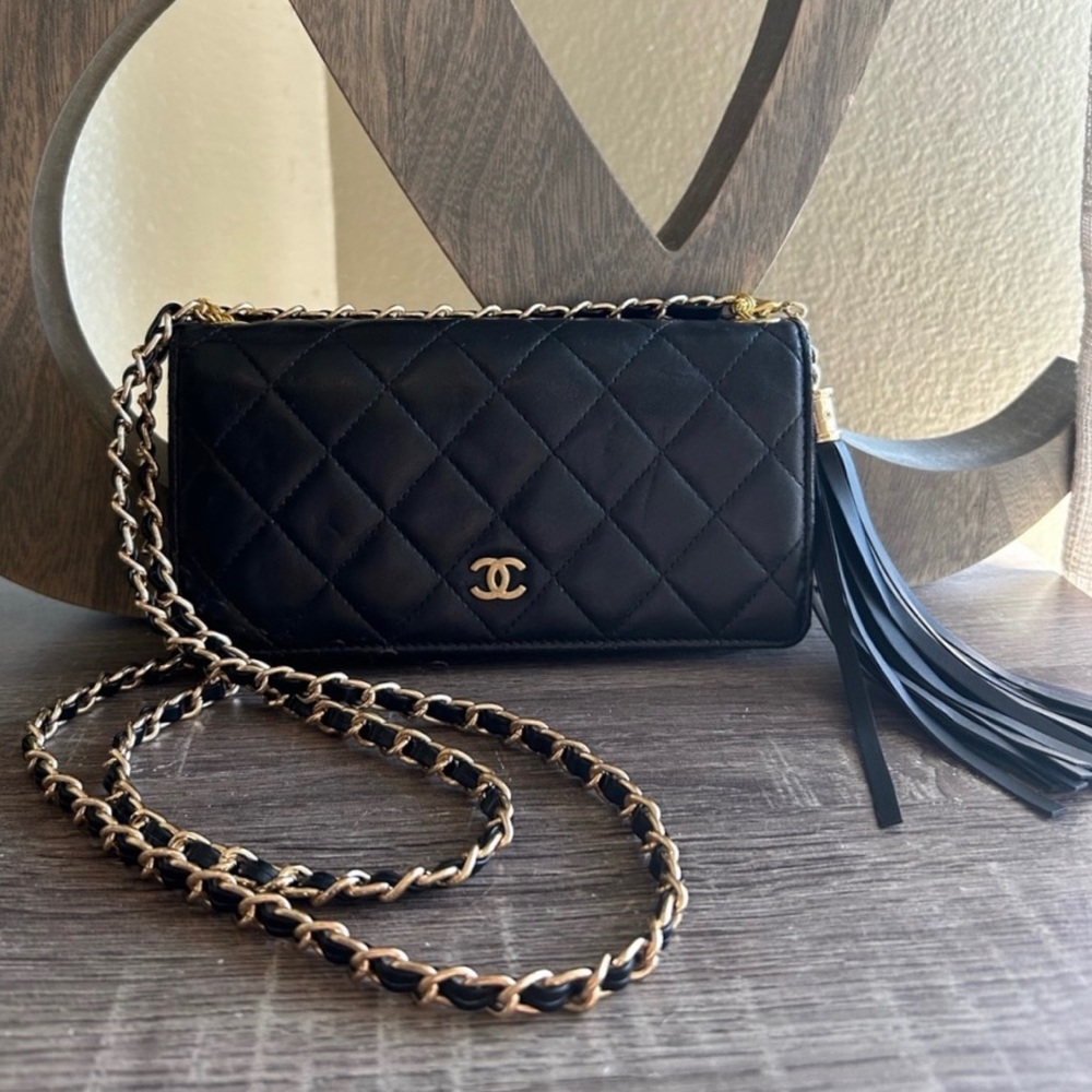 🔱🖤Chanel Quilted Lambskin Wallet Chain Crossbody Revamp Shoulder Bag Matelasse